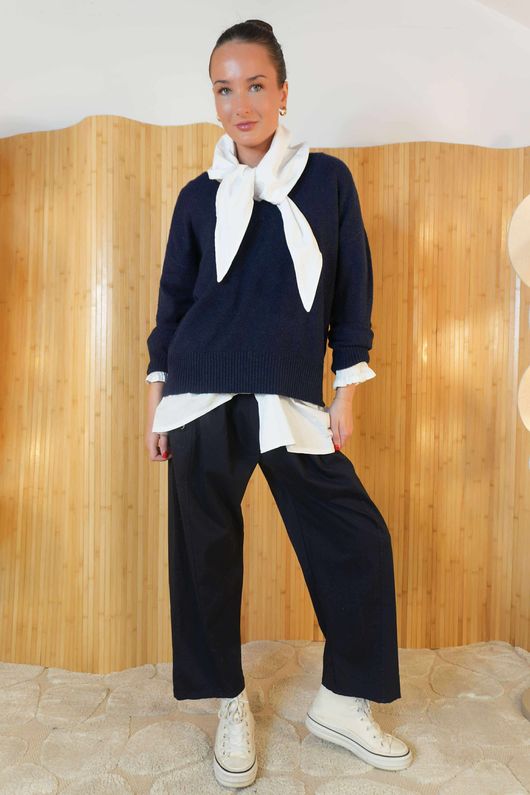 Elle V Knit Navy /18 **